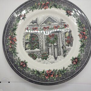 Royal Stafford Christmas Holiday Plate Winter Scene 10.5" Gift transferware